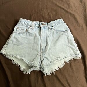 Light blue Levi shorts, size 26